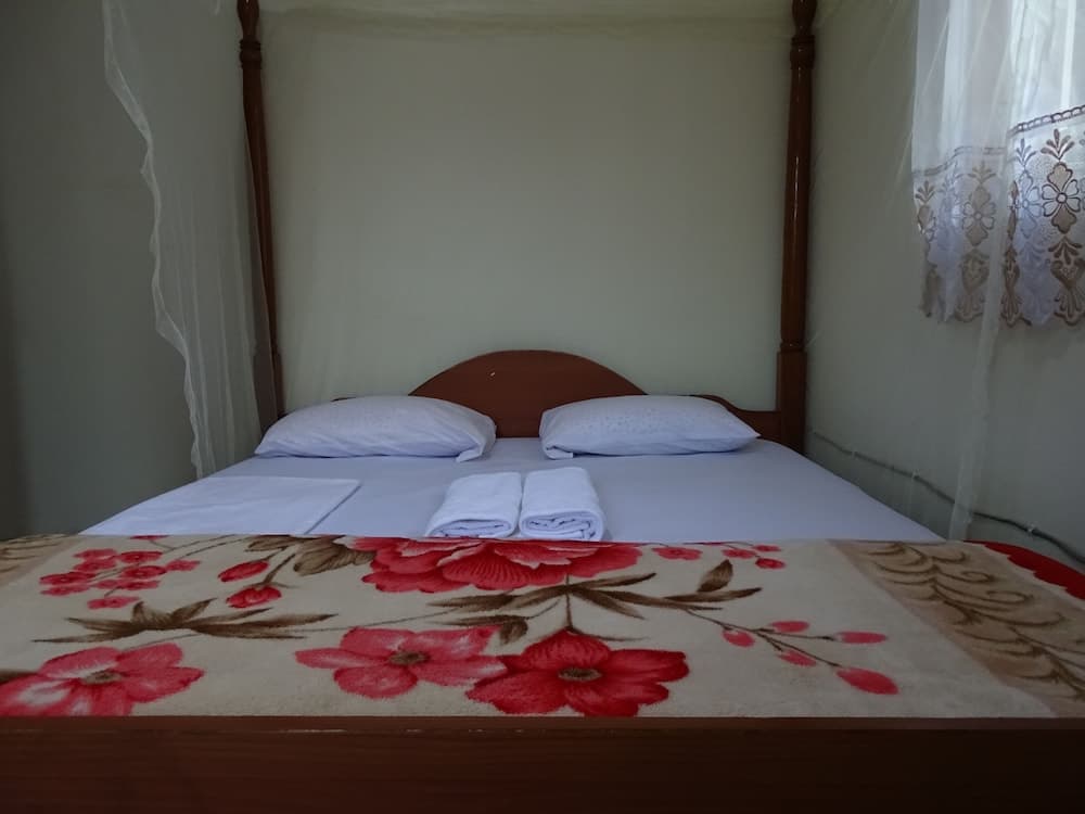 Angel's Castle Hotel