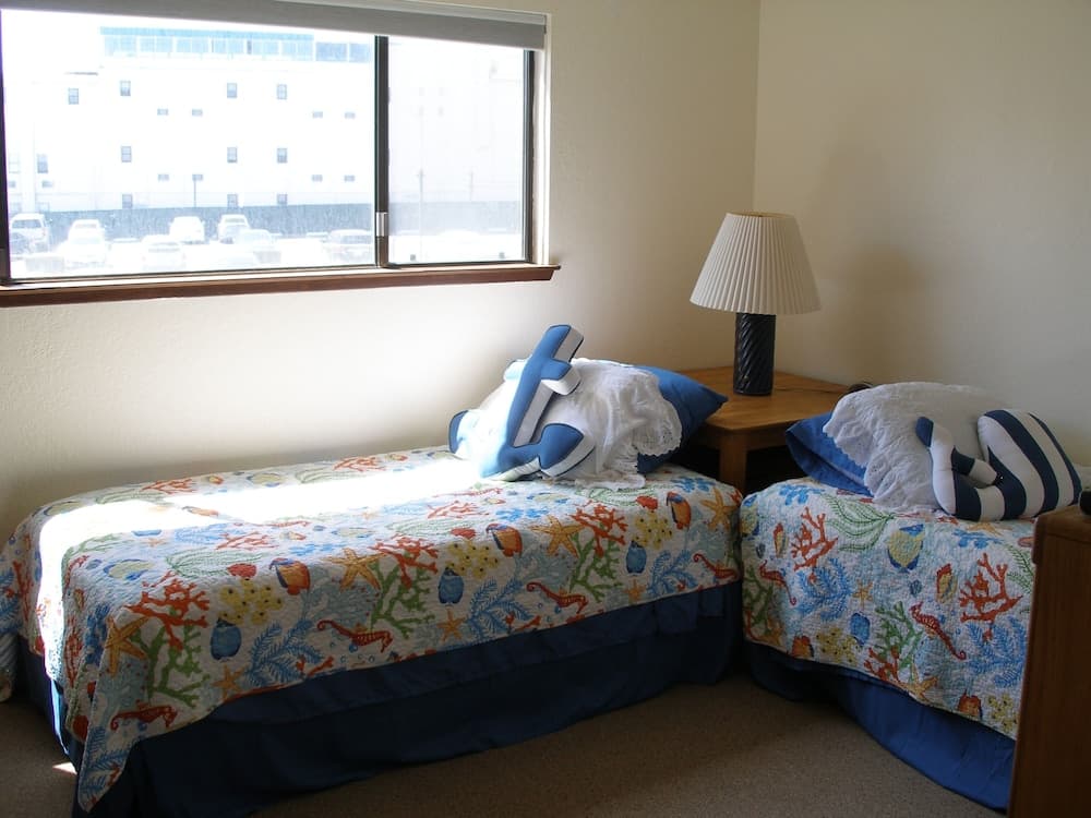 111 Pismo Shores 2 Bedroom Condo by Redawning