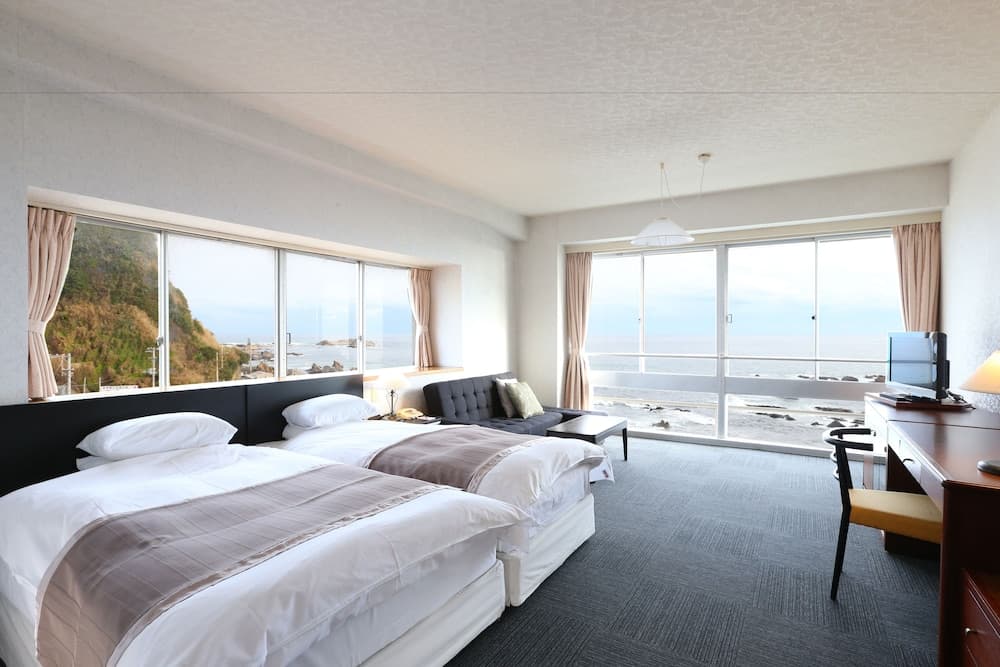 Shiosai Resort Kamogawa