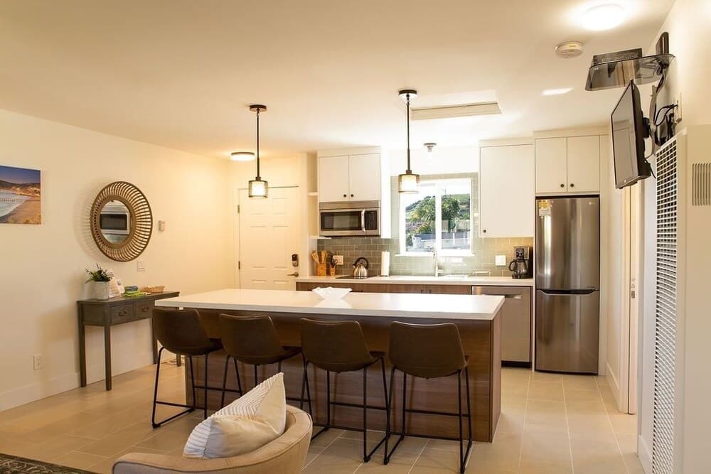 90 San Luis Street Unit D 1 Bedroom Duplex by Redawning