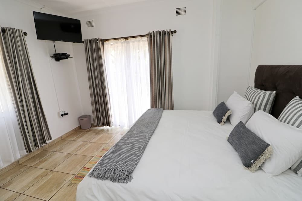 Msitu Kwetu Lodge & Safaris