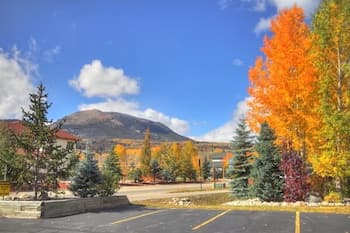 Tarn Landing C-19 1 Bedroom Condo by Redawning