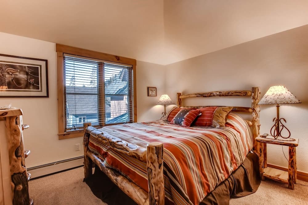 Ski Tip Townhomes 8713