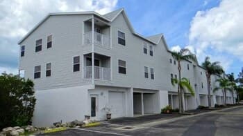 Sandy Pointe 203 2 Bedroom Condo by Redawning