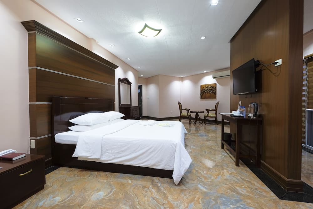 JAPI Traveller's Hotel & Restaurant - Main