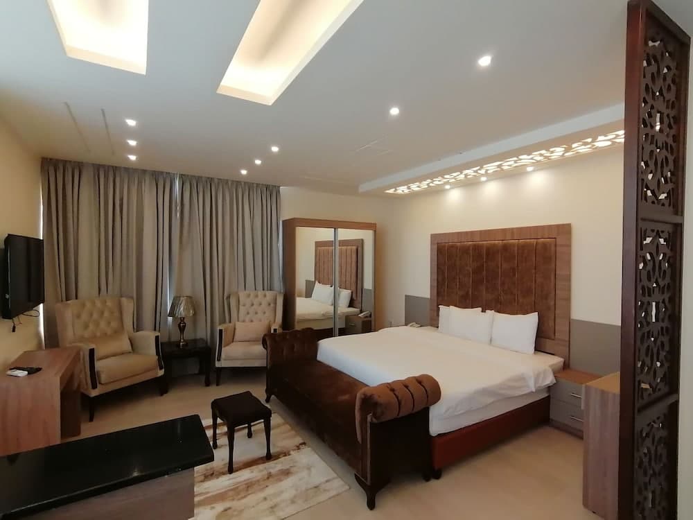 Alqimah Serviced Hotel Apartments