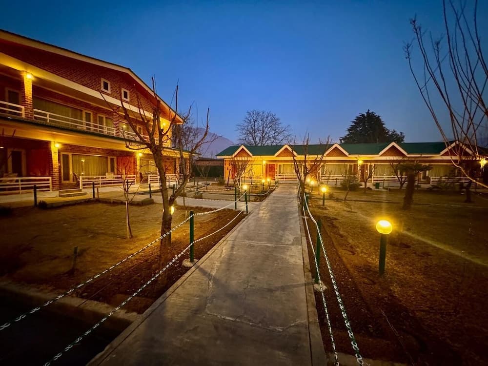 The Orchard Retreat & Spa, Srinagar