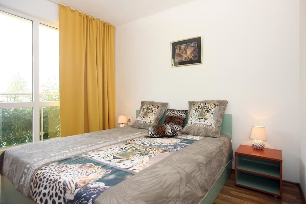 Sofia Apartments in Sunny Residence