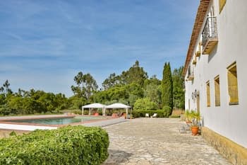 Convento Inn and Artist Residencies