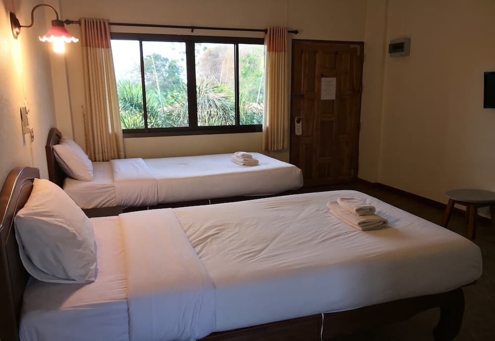 Chiang Kham Tilue Resort