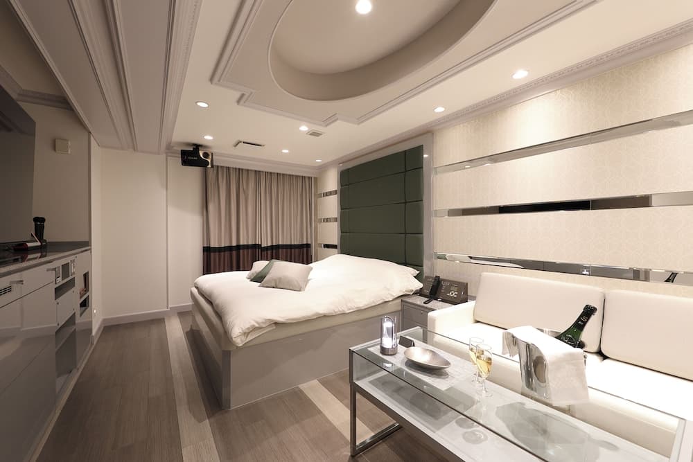 Hotel Valentine Chiryu - Adults Only