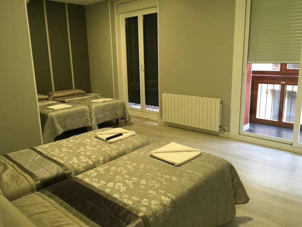 Pensión La Bilbaina - Albergue Logroño