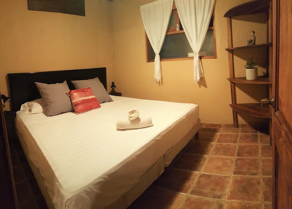 Aguacate Flat Santa Teresa