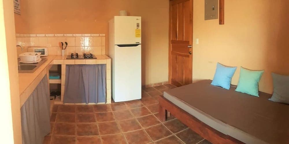 Limon Flat Santa Teresa