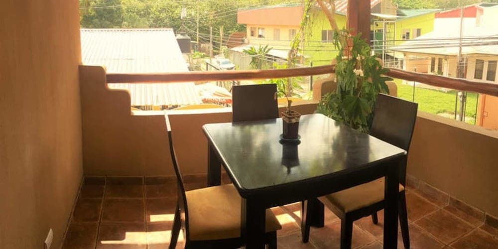 Limon Flat Santa Teresa