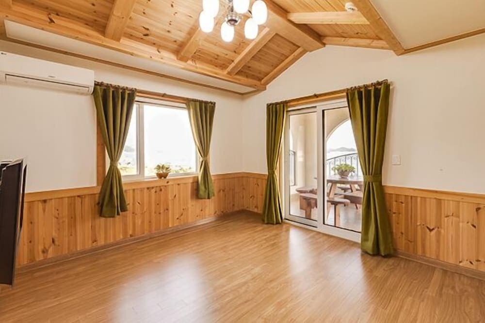 Namhae Landscape Pension