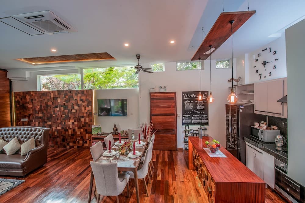 Villa Eternal, Private Pool, 3 Floors & Rooftop Terrace