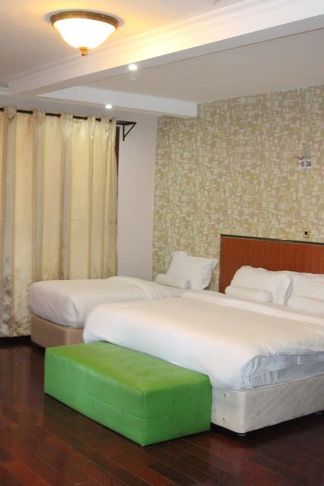 Misty Mountain Lodge