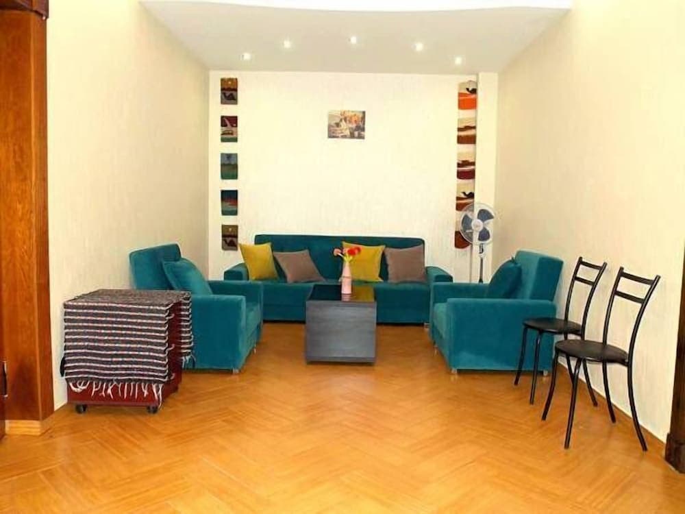 Cleopatra Palace Hostel