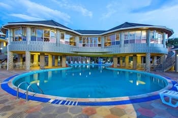 Nokras Riverine Hotel & Spa