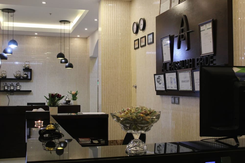 Aros Alfaisaliah Furnished Units