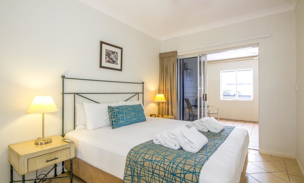 The Newport on Macrossan - Adults Only