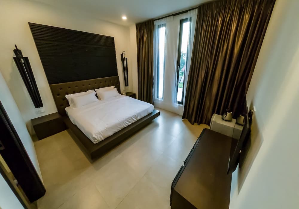 Hermitage Boutique House