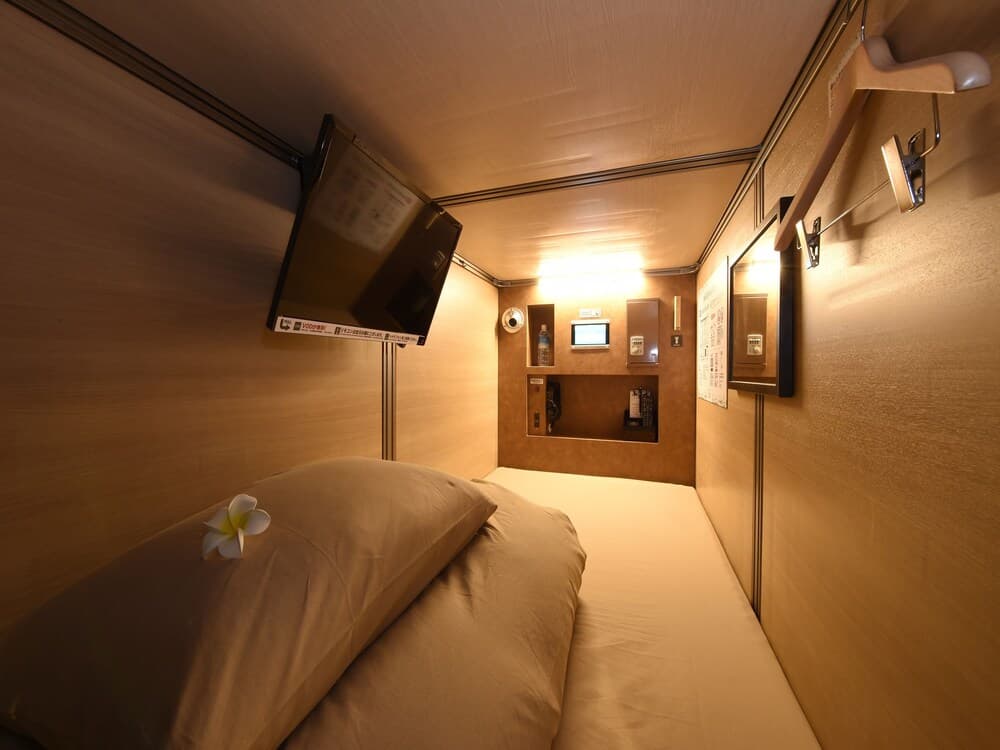 Capsule Hotel Anshin Oyado Premier Kyoto Shijo Karasuma