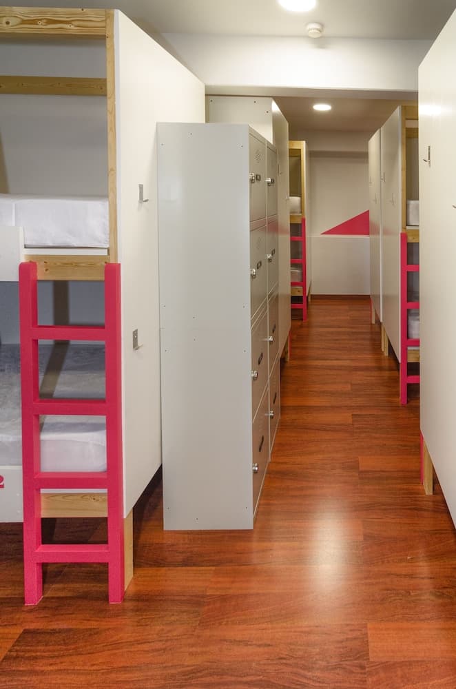 La Fabrica Urban Hostel