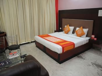 OYO 9862 Spring Fields