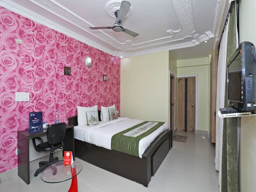 OYO 9921 Nesh INN Heritage