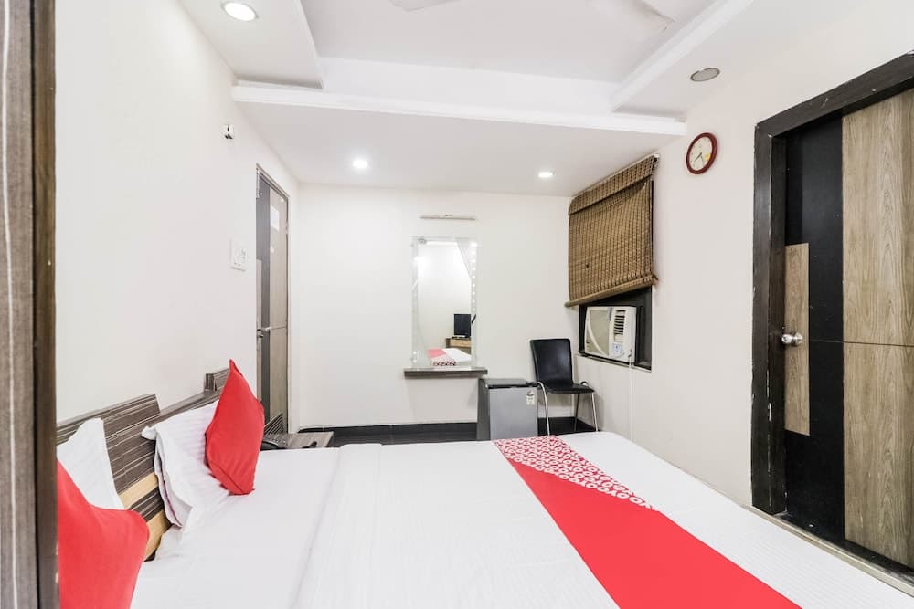 OYO 9131 Hotel Apsara