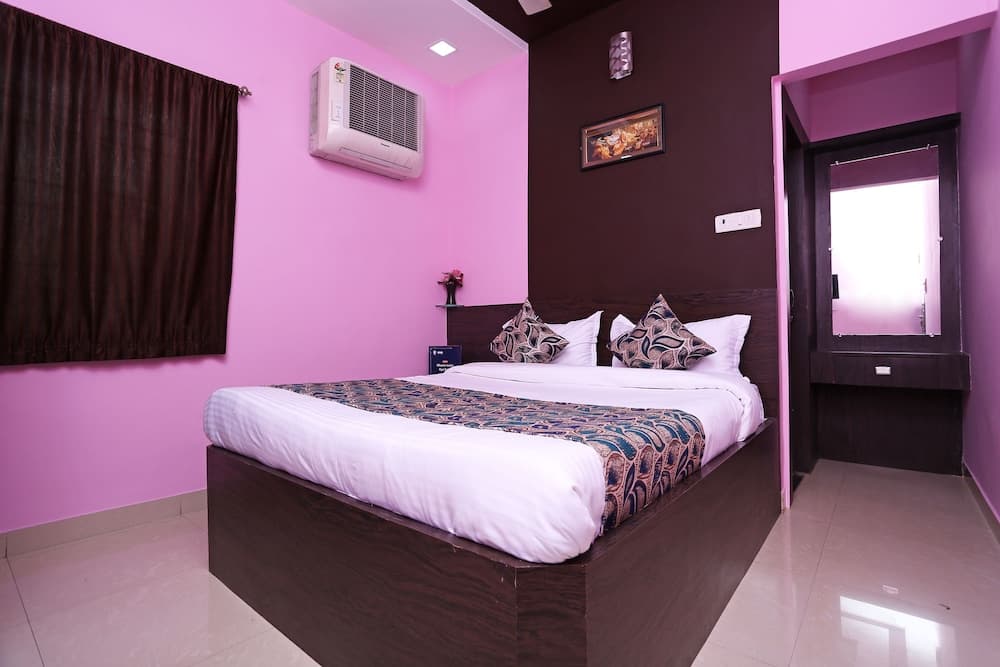 OYO 10190 Hotel Gagan Grant