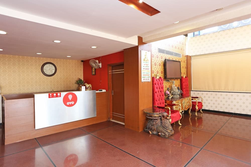 OYO 10392 Hotel Corbiz Tower