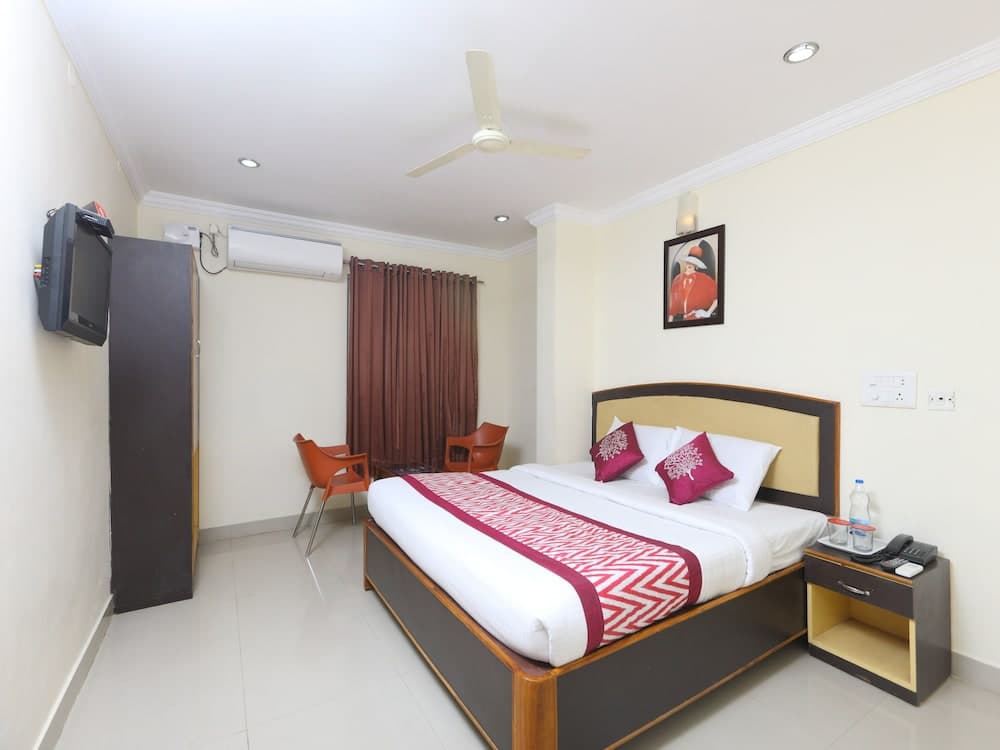 OYO 9349 Hotel Swaagat Residency