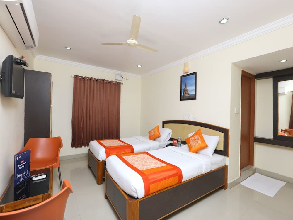 OYO 9349 Hotel Swaagat Residency