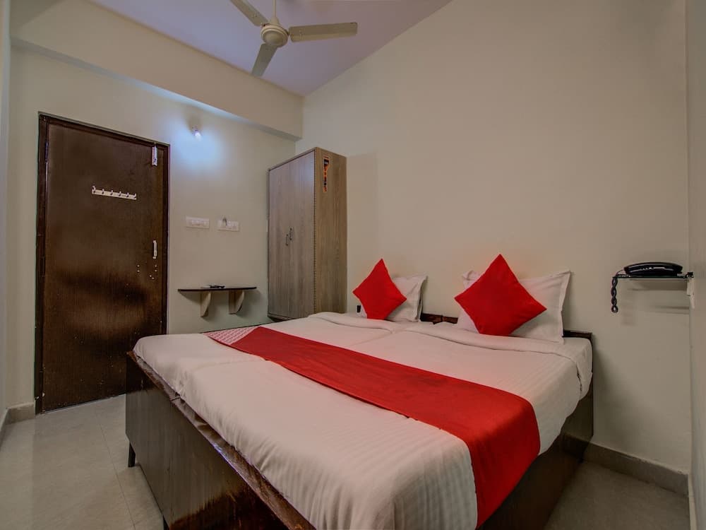 OYO 10743 Silver Villa Guest House