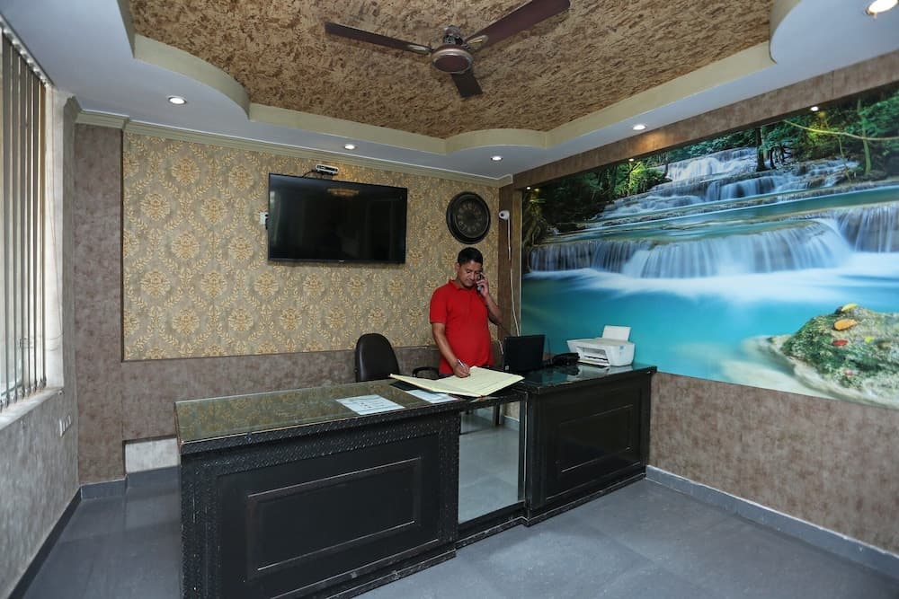 OYO 10592 Hotel Ganga Palace