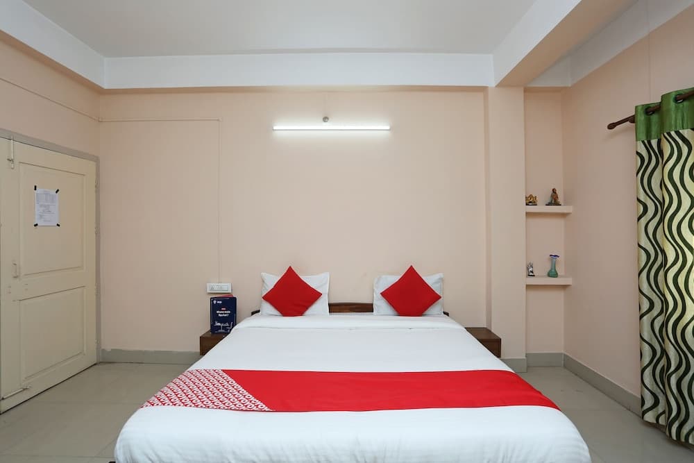 OYO 5518 near Beltola