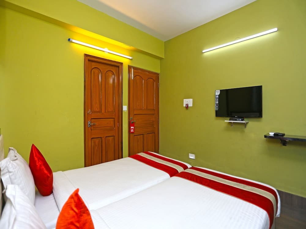 OYO 9718 Apartment near DLF IT Park