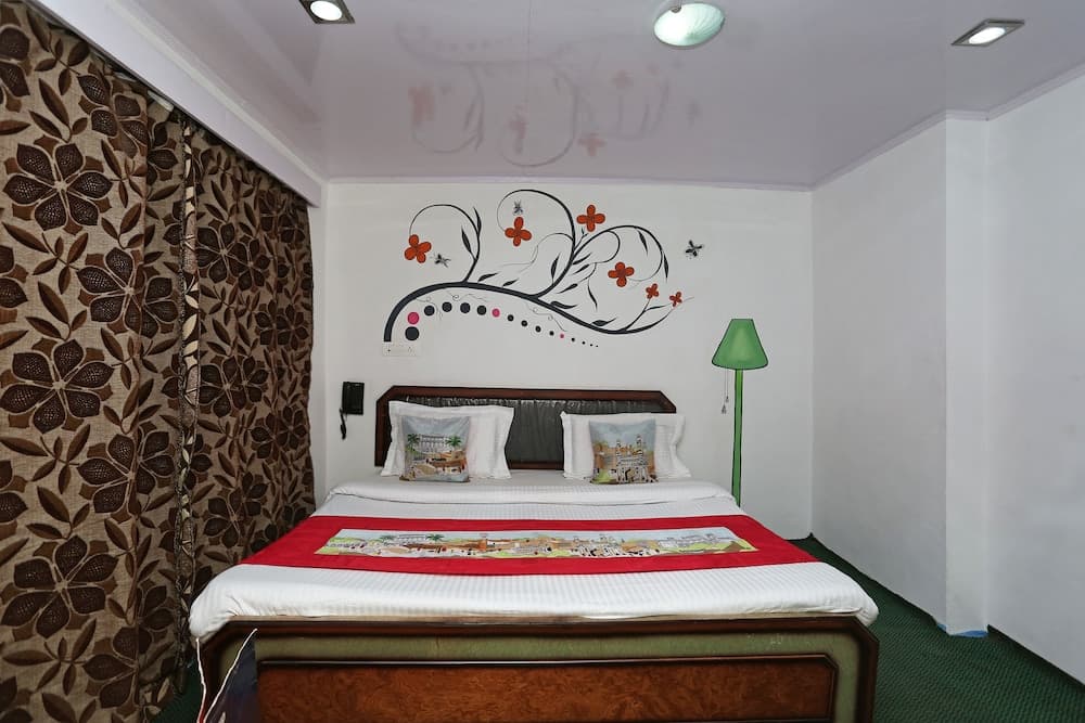 OYO 9083 Hotel Palace Pahalgam
