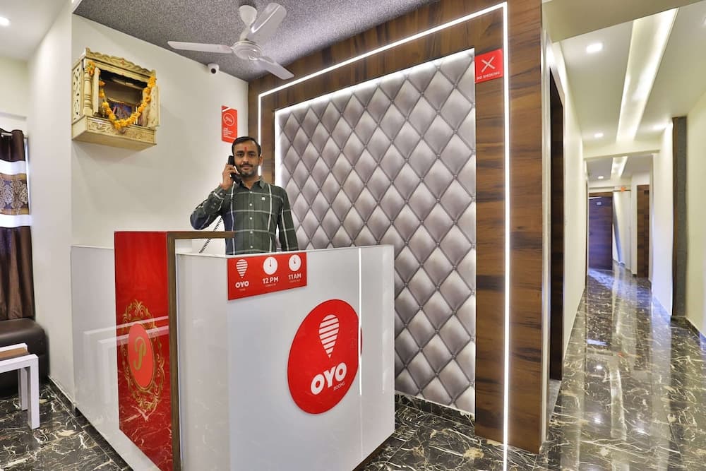 OYO 11067 Hotel Swastik Inn