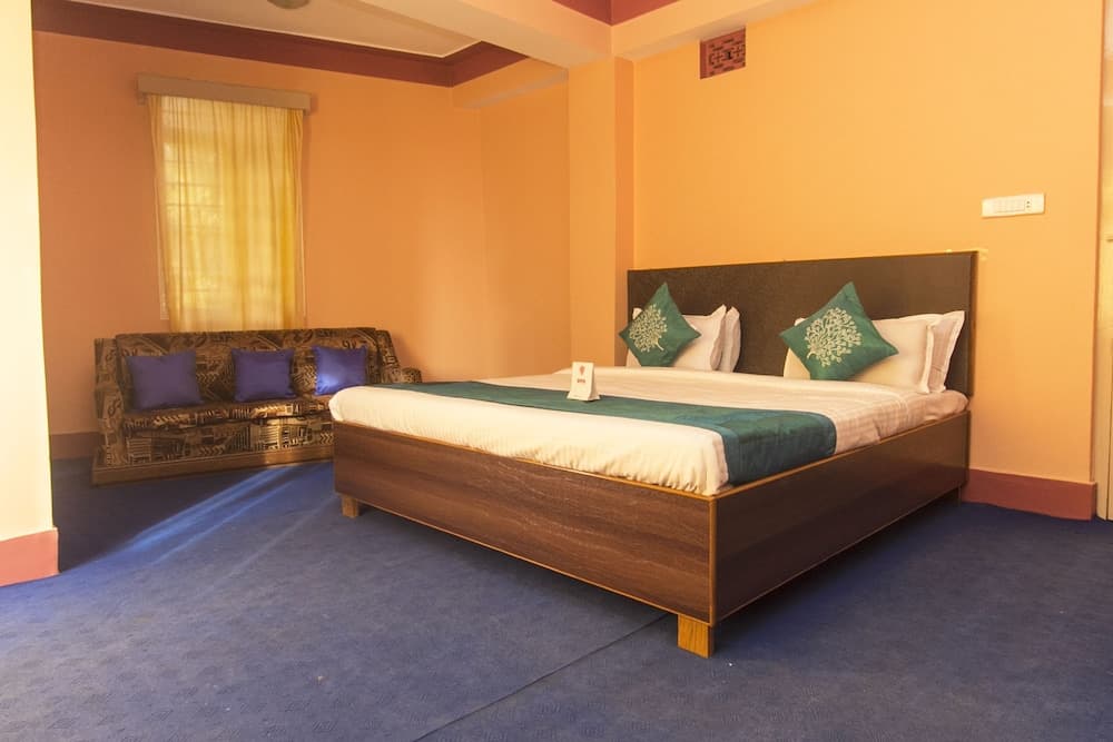 OYO 10586 Hotel Tulip Residency