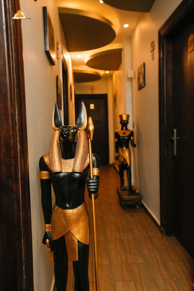 Panorama Pyramids Inn