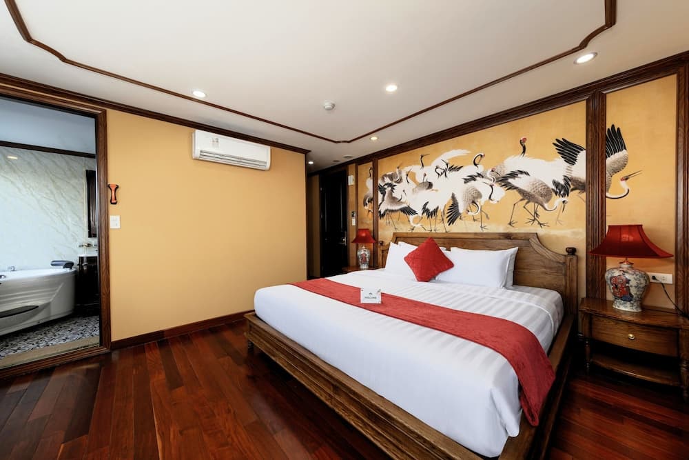 Verdure Lotus Grandeur Cruise on Ha Long Bay