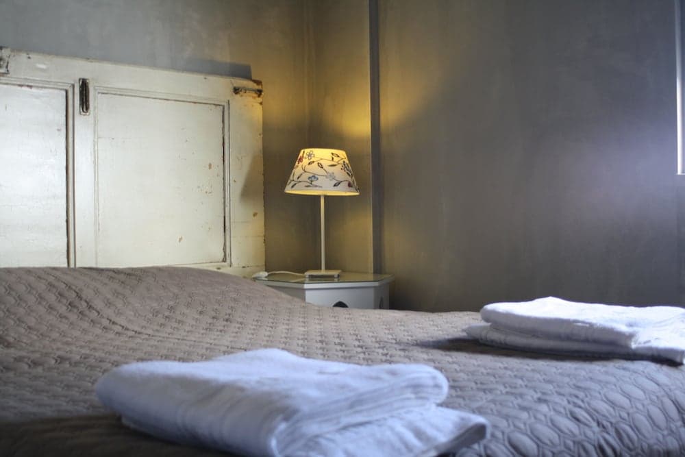 N1 Hostel Apartments & Suites