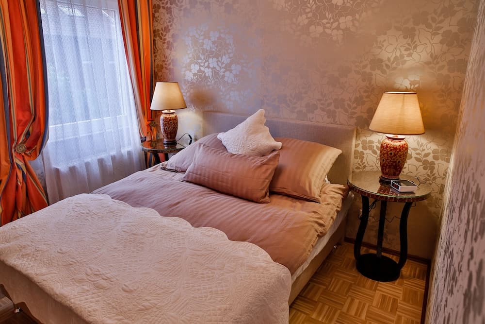 Golden Treasure Deluxe