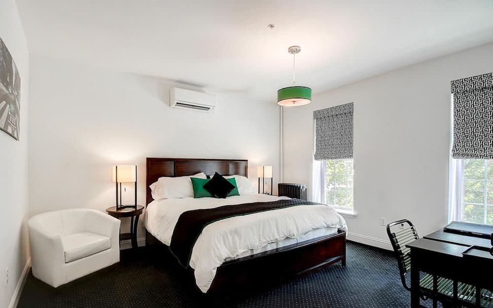 BlancNoir Bed & Breakfast