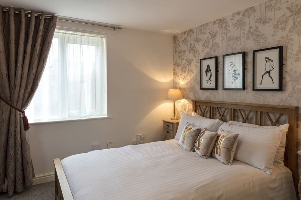 River Court Apartments LETS