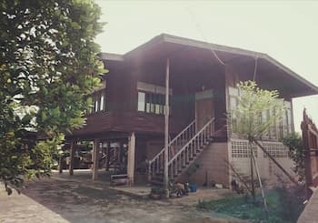 Kaampuju Cafe and Rooms